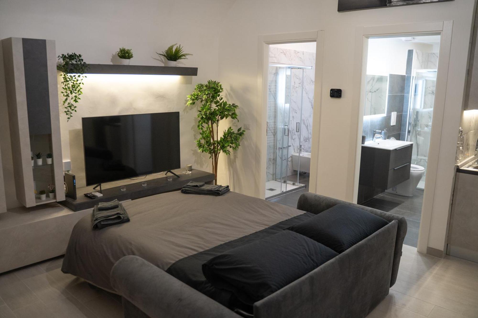 Dietro Al Plebiscito Luxury Suite Napoli Esterno foto