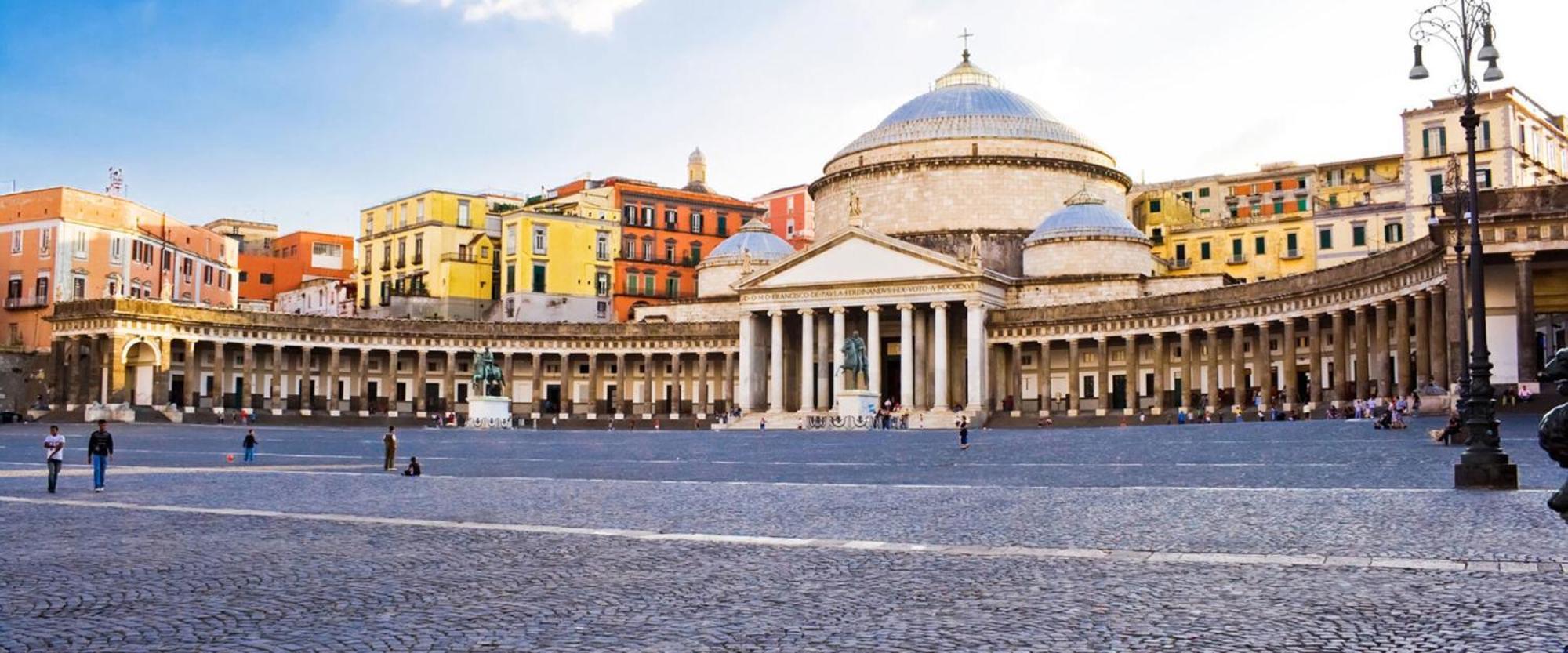 Dietro Al Plebiscito Luxury Suite Napoli Esterno foto
